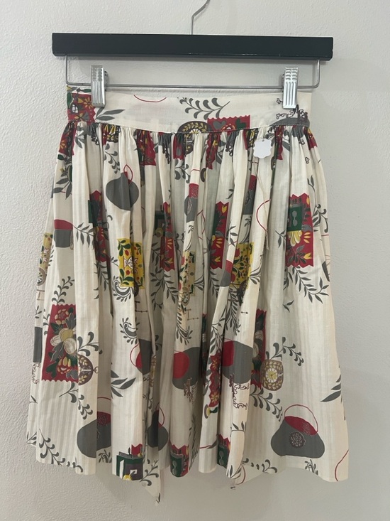 vintage floral apron Other - Vintage 50’s handmade full gathered waist apron the pattern is fabulous, decor